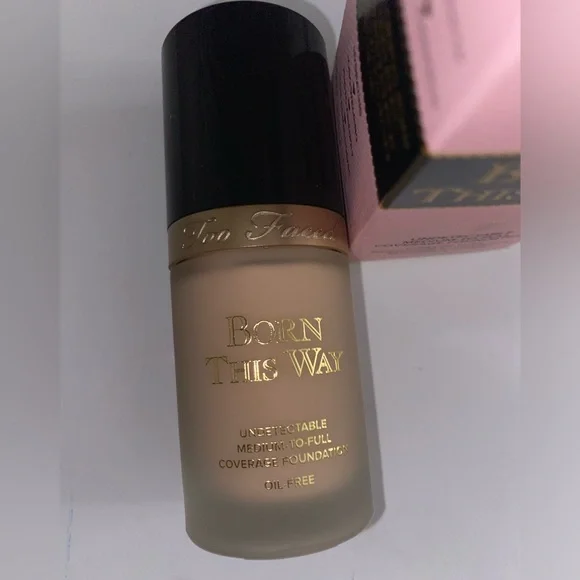Too Faced - Born This Way - Natural Finish Longwear Liquid Foundation (SNOW) - Picture 5 of 16